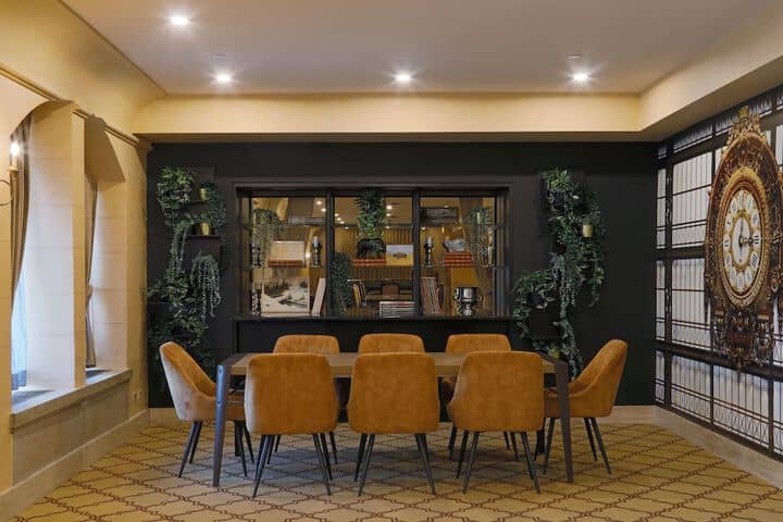Meeting facility